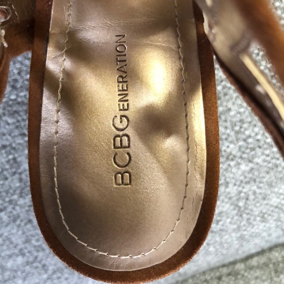 BCBGeneration size 7 brown suede open toed booties - Picture 3 of 4